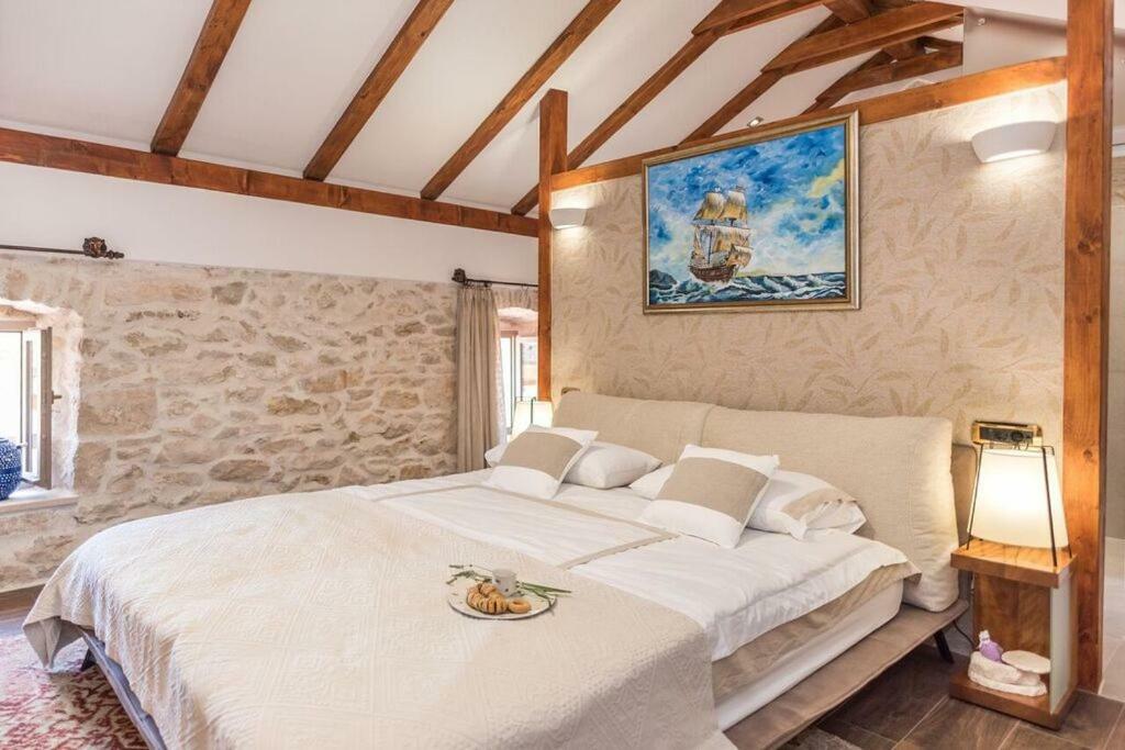 Villa Hirundo Rustica Skradin Bagian luar foto