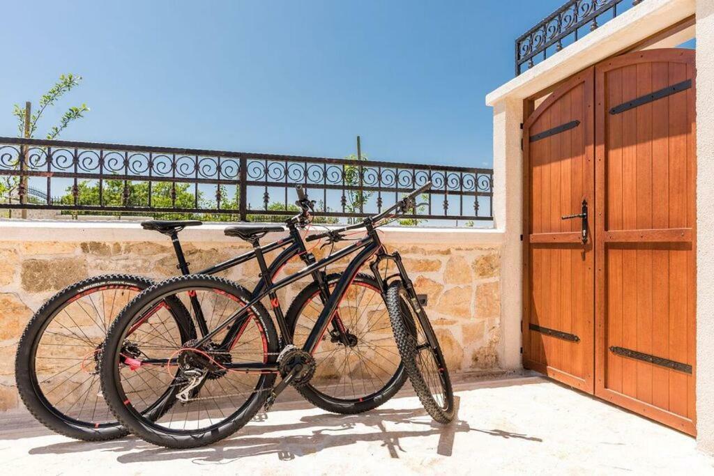 Villa Hirundo Rustica Skradin Bagian luar foto
