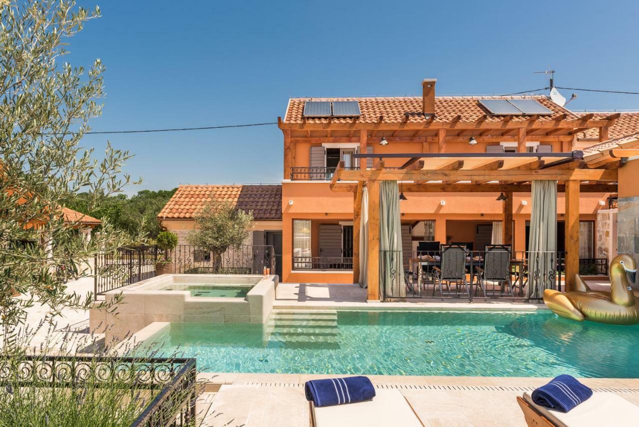 Villa Hirundo Rustica Skradin Bagian luar foto