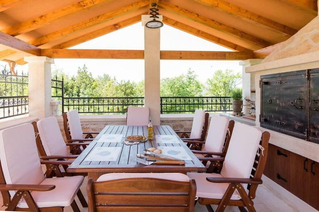 Villa Hirundo Rustica Skradin Bagian luar foto