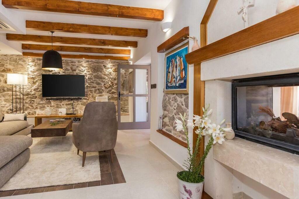 Villa Hirundo Rustica Skradin Bagian luar foto